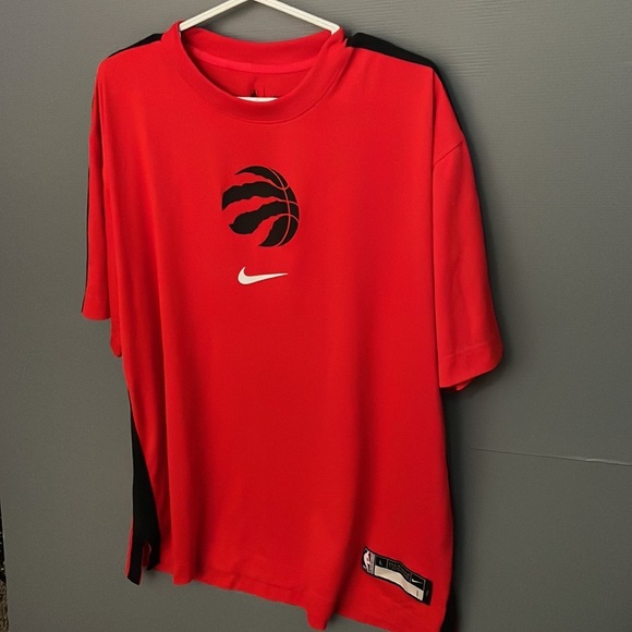 Authentic game worn Raptors 2021 warmup gear size Lg - Picture 3 of 4